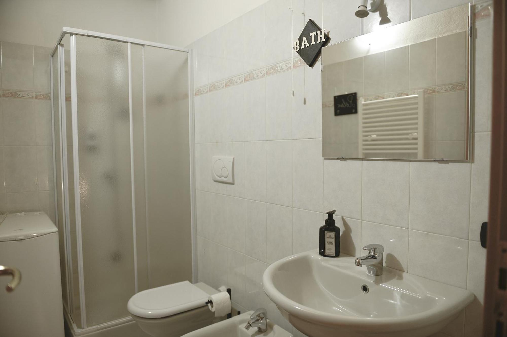A Casa Di Sole Brovello Appartement Buitenkant foto
