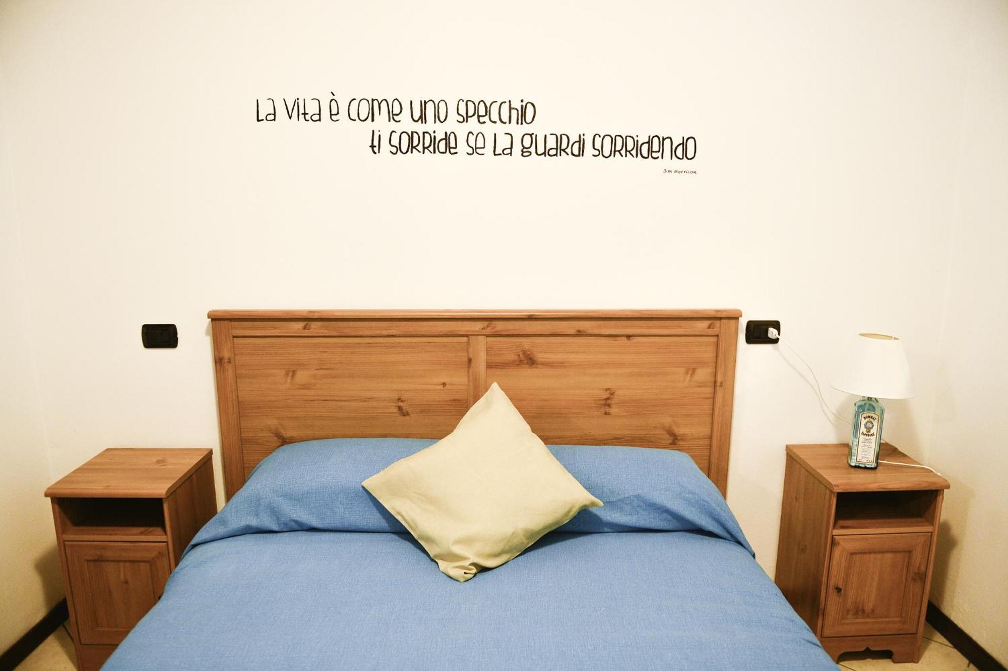 A Casa Di Sole Brovello Appartement Buitenkant foto