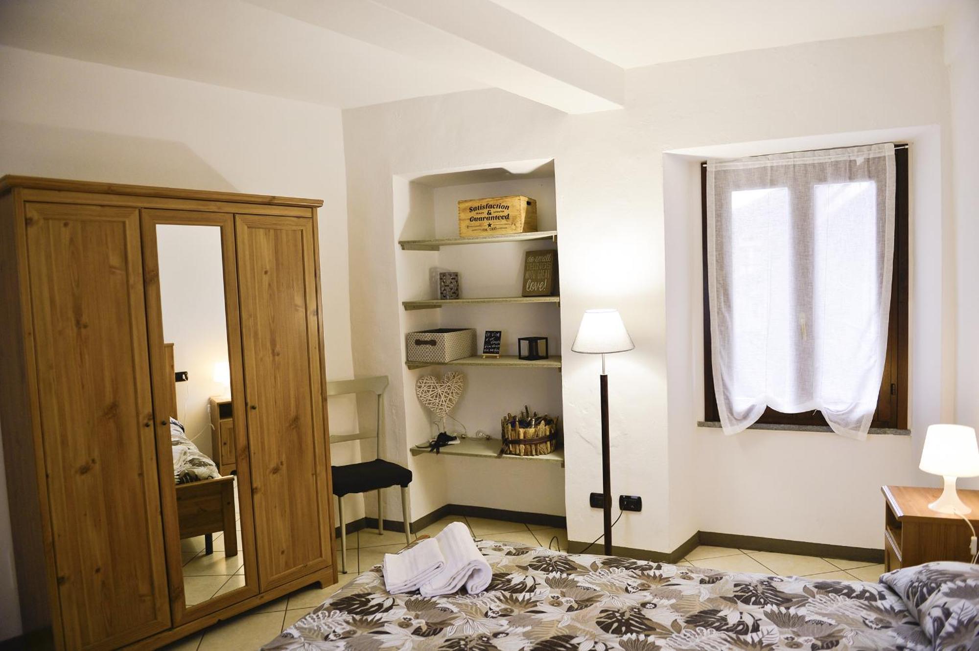 A Casa Di Sole Brovello Appartement Buitenkant foto